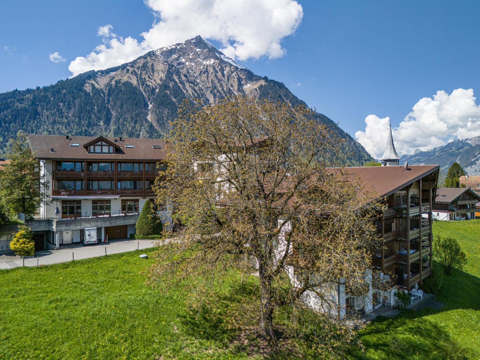 호텔 에이쉬파크 Aeschi Bei Spiez 외부 사진