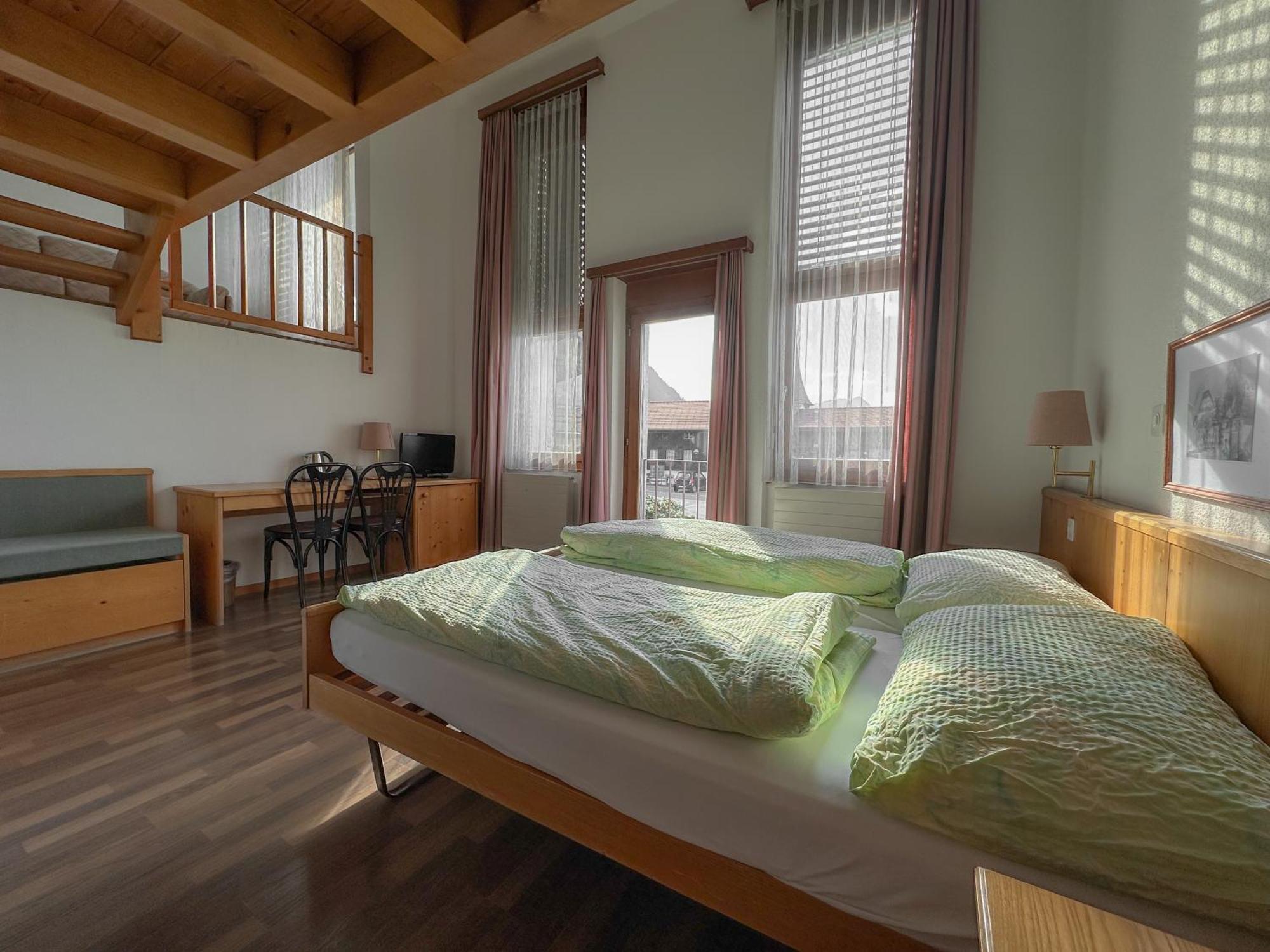 호텔 에이쉬파크 Aeschi Bei Spiez 외부 사진